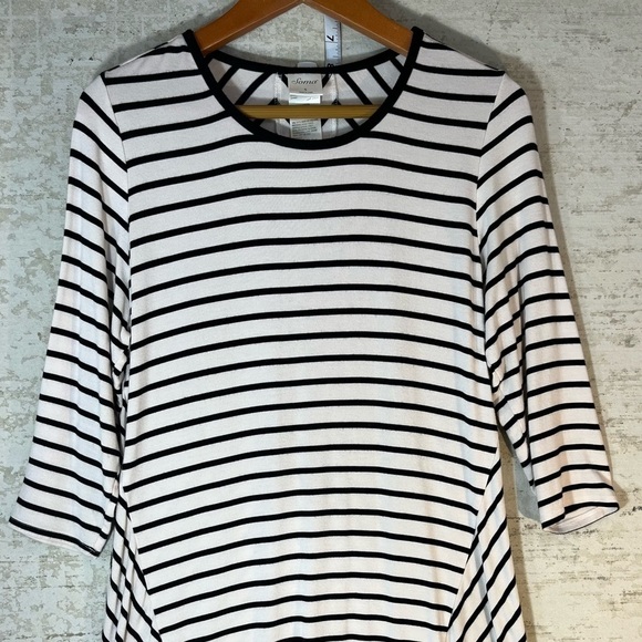 Soma White Black Striped Tunic T-Shirt Size Small Sleep Shirt - Picture 2 of 8